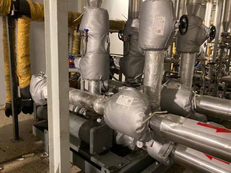 Insulation Jacket Construction: Unveiling the 3 Material Layers & Operating Principle