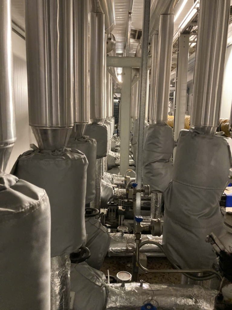 Behind the Scenes at FlexInsul: 5 Steps to Create the Perfect Insulation Jacket