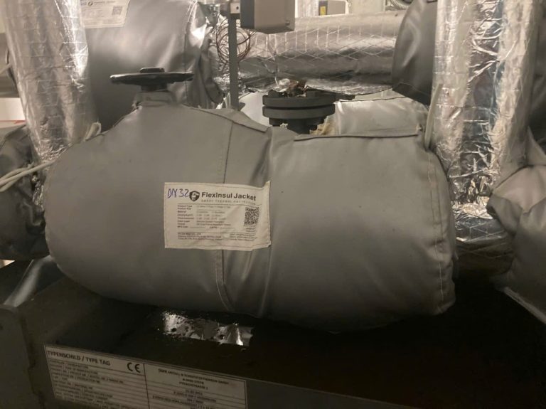 How to Choose the Right Insulation Jacket: A-Z Guide (2024)